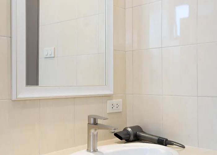 Grand 3br Townhouse In The Heart Of Bkk - Emsphere Bangkok